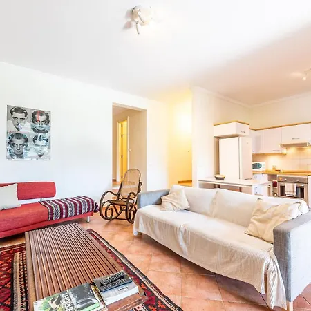 Aroeira Garden Apartment