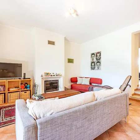 Apartment Aroeira Garden Almada